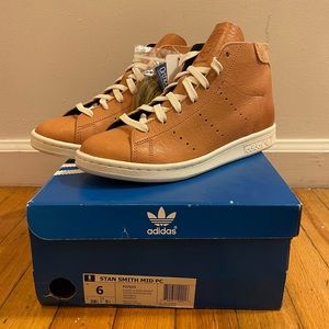 Rare Adidas Stan Smith Mid collaboration with Horween Leathers